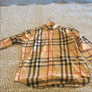 Medium Burberry dress shirt